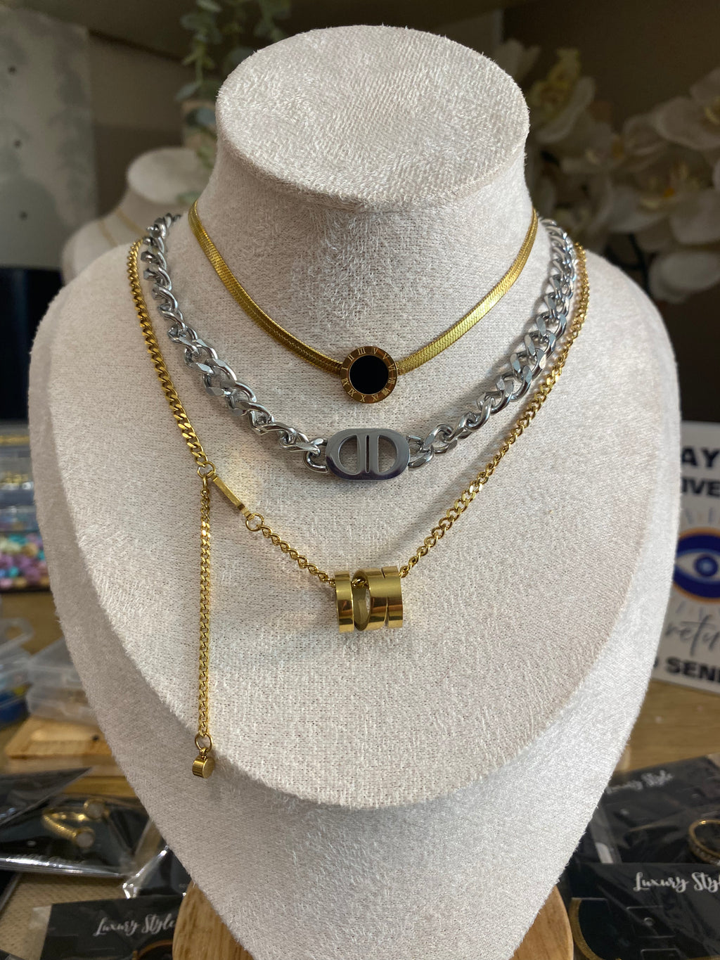 Tulum bold statement chain