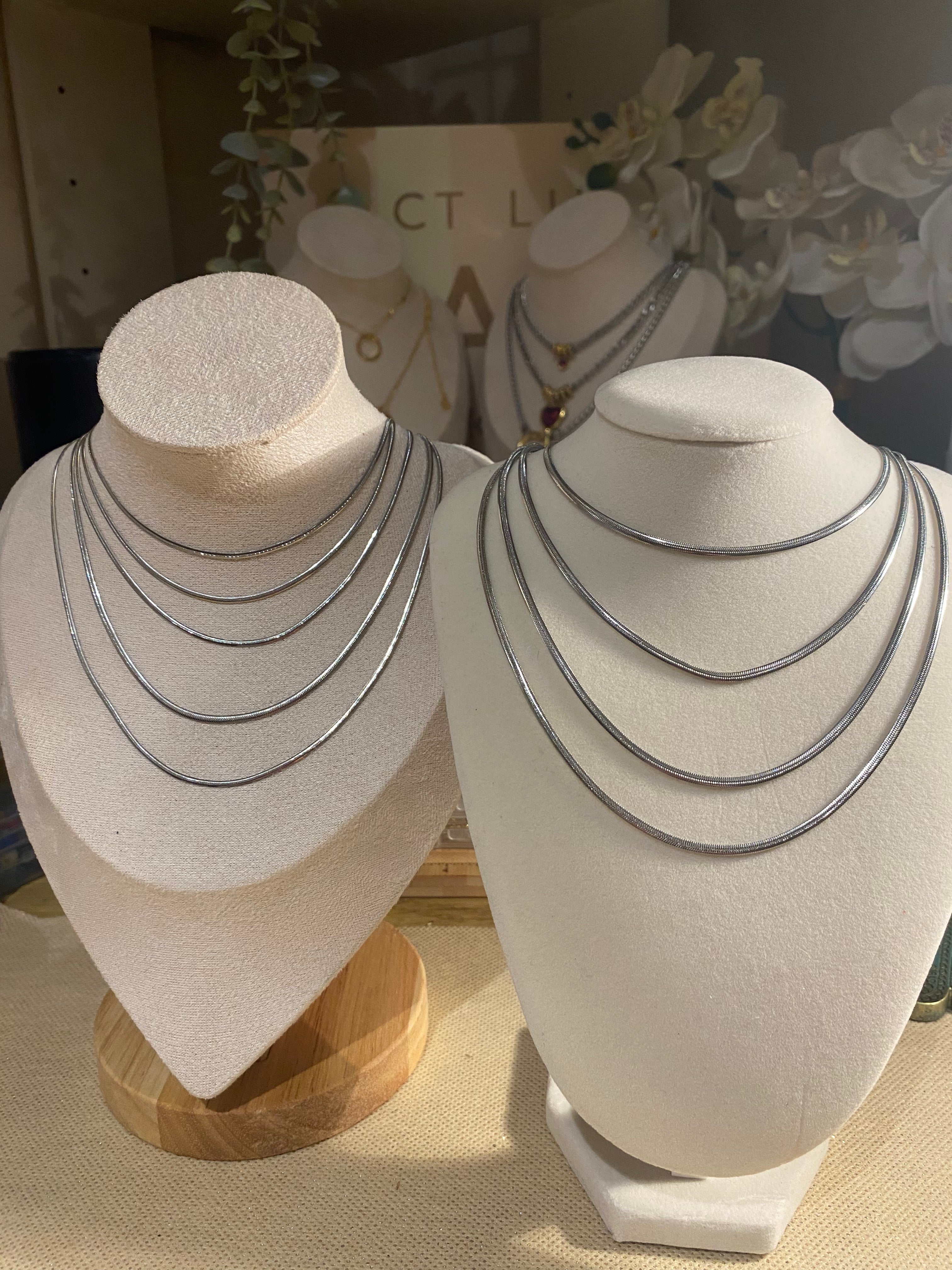 Chloe dainty snake chain necklace