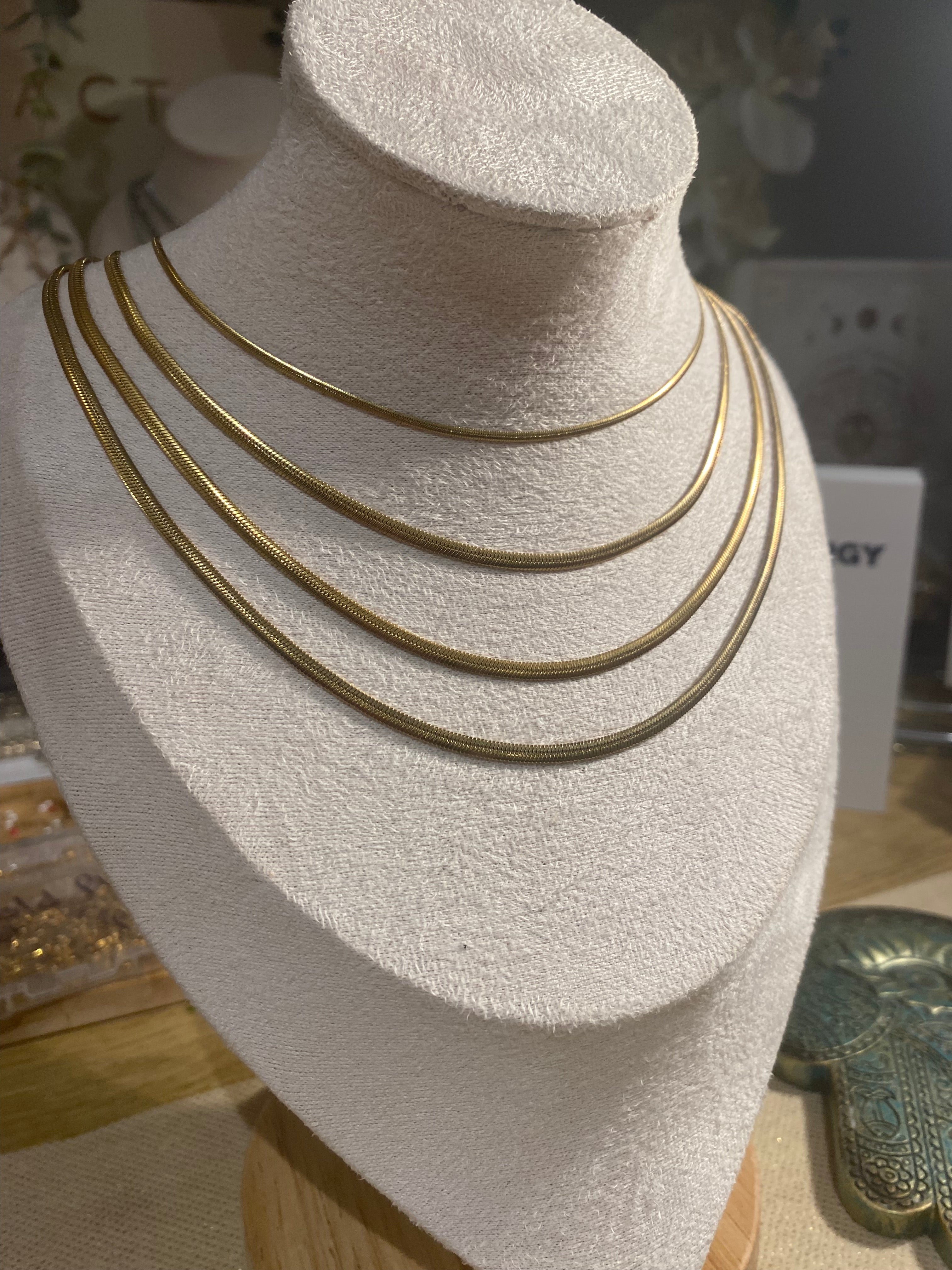 Chloe dainty snake chain necklace
