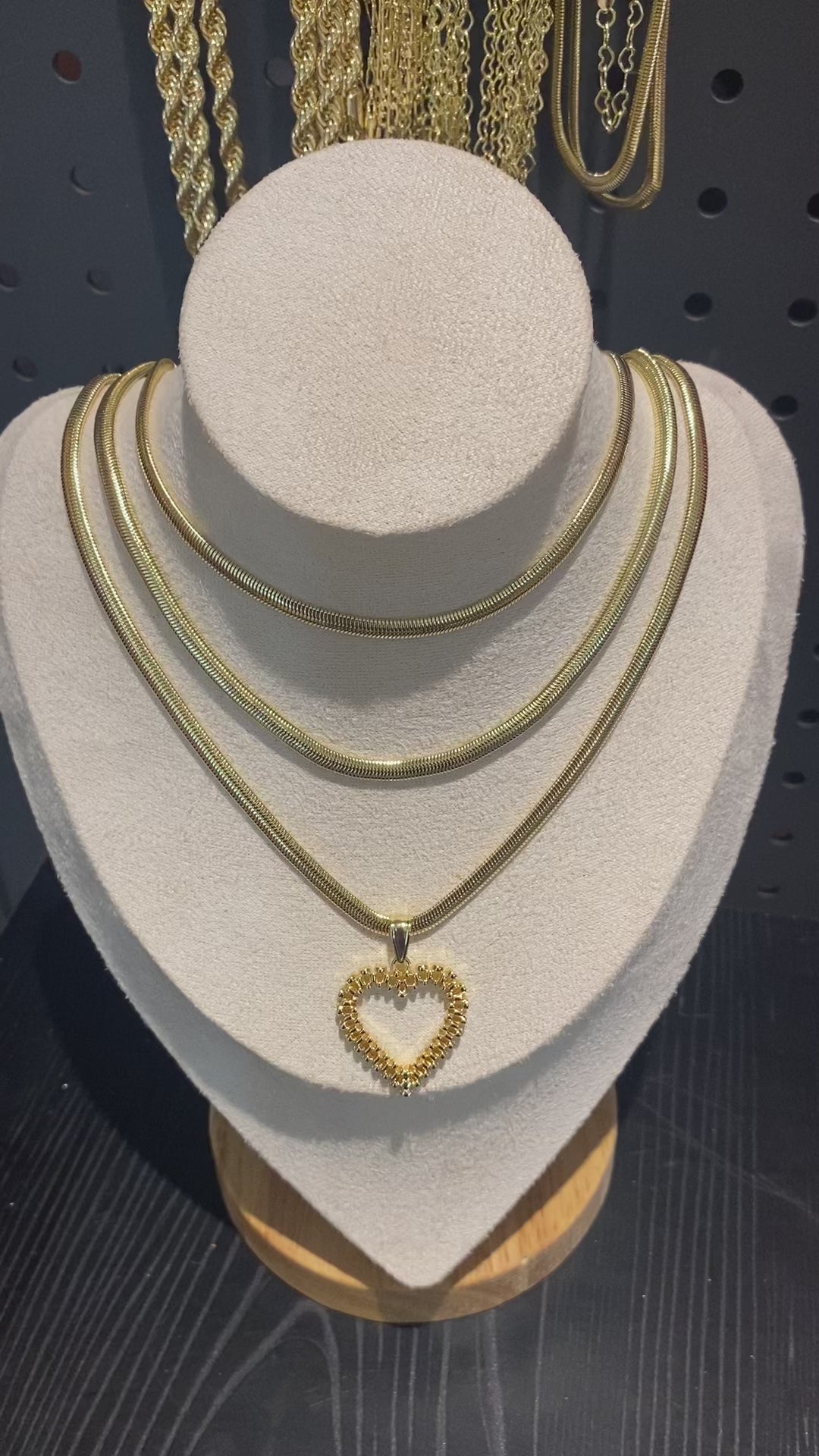 Hannah Herringbone Necklace